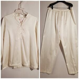 Oscar de la Renta NWT Pink Label Romantic Classics Satin Pajamas Size L Cream